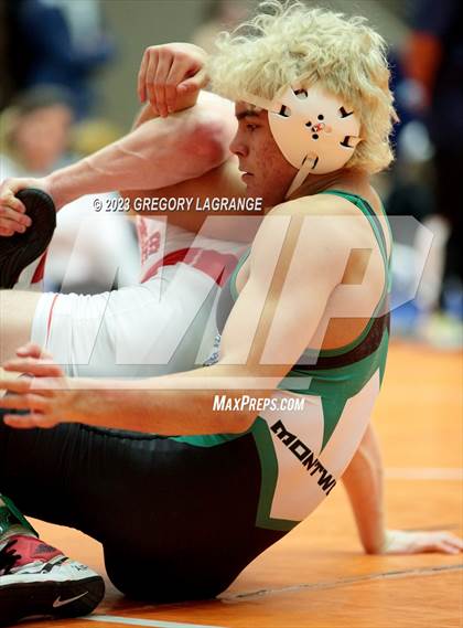 Thumbnail 2 in UIL 6A Region 1 Championships photogallery.