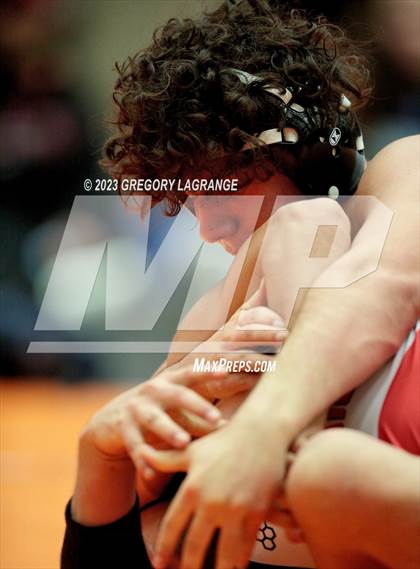 Thumbnail 3 in UIL 6A Region 1 Championships photogallery.