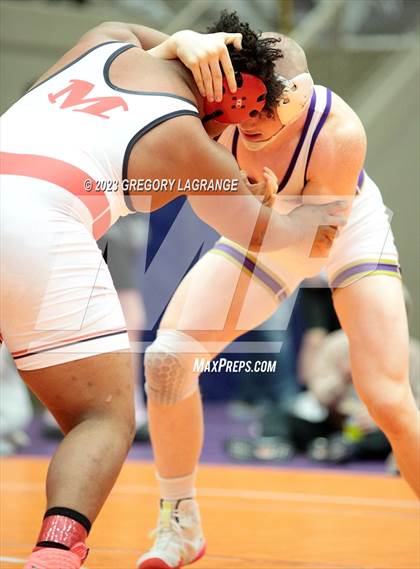 Thumbnail 3 in UIL 6A Region 1 Championships photogallery.