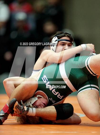 Thumbnail 1 in UIL 6A Region 1 Championships photogallery.