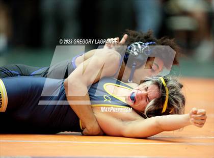 Thumbnail 1 in UIL 6A Region 1 Championships photogallery.