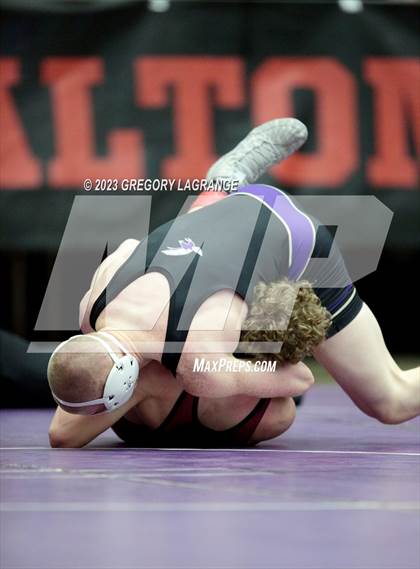 Thumbnail 2 in UIL 6A Region 1 Championships photogallery.