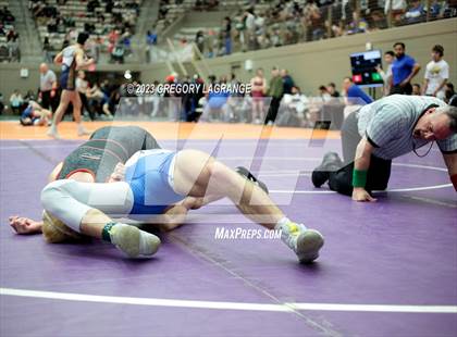 Thumbnail 2 in UIL 6A Region 1 Championships photogallery.