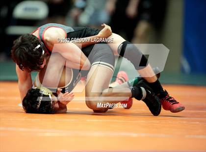 Thumbnail 1 in UIL 6A Region 1 Championships photogallery.
