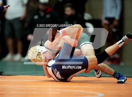 Thumbnail 1 in UIL 6A Region 1 Championships photogallery.