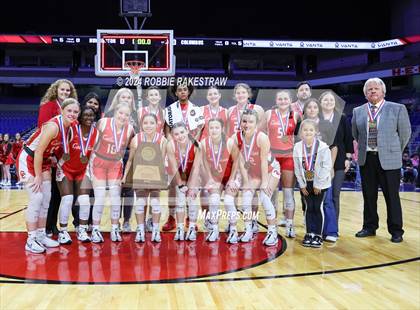 Thumbnail 2 in Huntington vs. Columbus (UIL 3A Basketball Semifinal Medal Ceremony) photogallery.