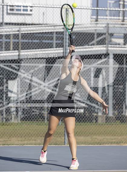 Thumbnail 1 in Terry Sanford @ Gray's Creek photogallery.