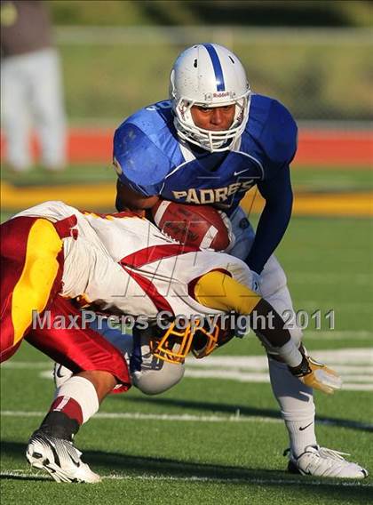 Thumbnail 1 in Menlo-Atherton vs. Serra (CIF CCS D2 Final) photogallery.