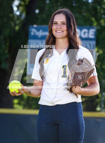 Thumbnail 3 in Oak Ridge (Team & Individual Photos) photogallery.