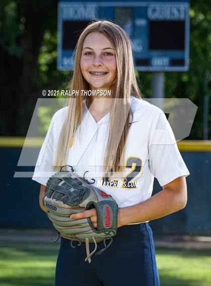 Thumbnail 1 in Oak Ridge (Team & Individual Photos) photogallery.