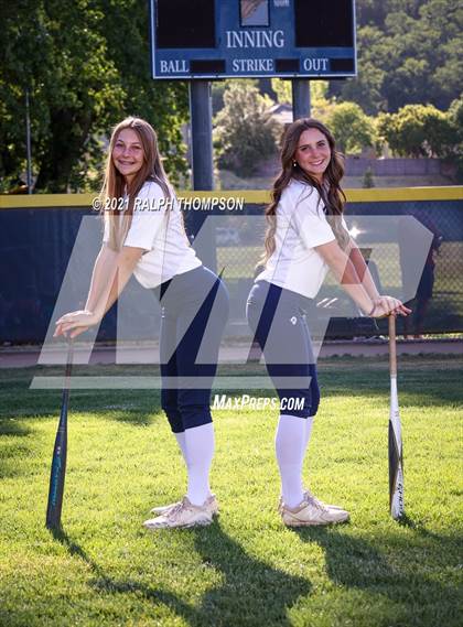 Thumbnail 1 in Oak Ridge (Team & Individual Photos) photogallery.