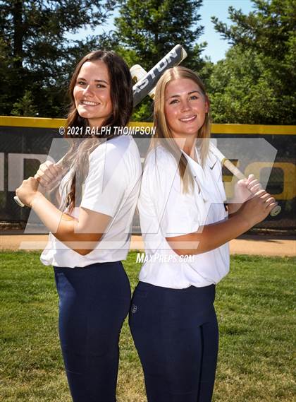 Thumbnail 1 in Oak Ridge (Team & Individual Photos) photogallery.
