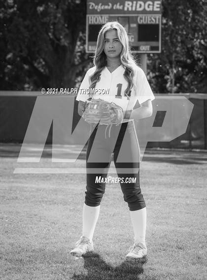 Thumbnail 3 in Oak Ridge (Team & Individual Photos) photogallery.