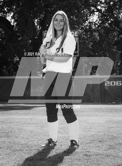 Thumbnail 1 in Oak Ridge (Team & Individual Photos) photogallery.