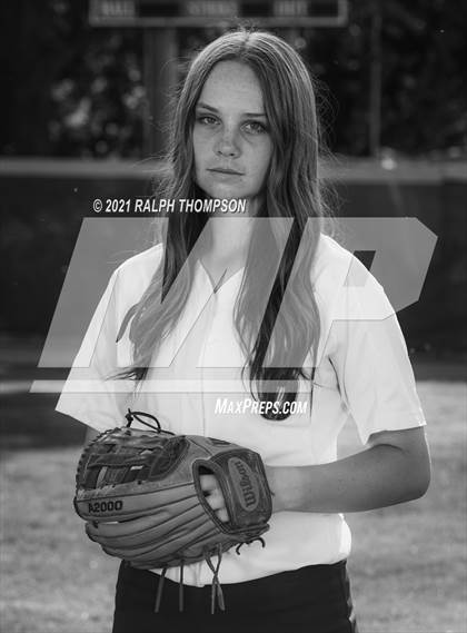 Thumbnail 1 in Oak Ridge (Team & Individual Photos) photogallery.