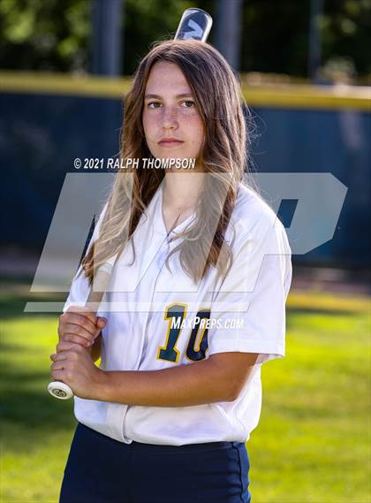 Thumbnail 1 in Oak Ridge (Team & Individual Photos) photogallery.