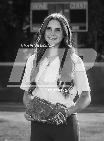 Thumbnail 1 in Oak Ridge (Team & Individual Photos) photogallery.