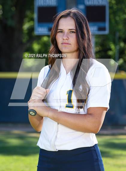 Thumbnail 1 in Oak Ridge (Team & Individual Photos) photogallery.