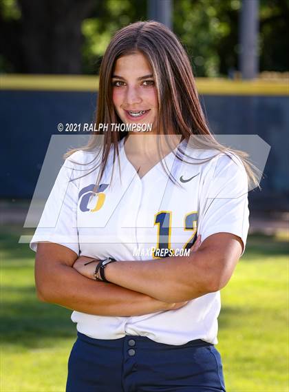 Thumbnail 2 in Oak Ridge (Team & Individual Photos) photogallery.