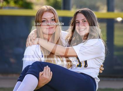 Thumbnail 2 in Oak Ridge (Team & Individual Photos) photogallery.
