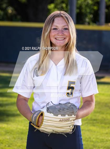 Thumbnail 3 in Oak Ridge (Team & Individual Photos) photogallery.