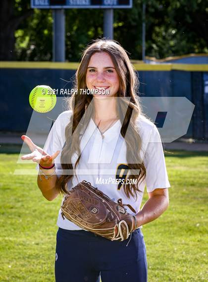 Thumbnail 1 in Oak Ridge (Team & Individual Photos) photogallery.
