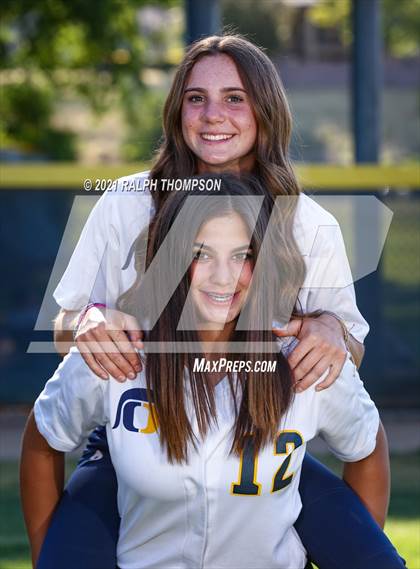 Thumbnail 2 in Oak Ridge (Team & Individual Photos) photogallery.
