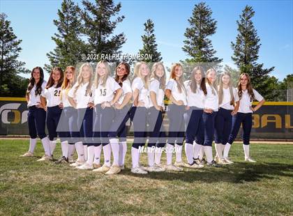 Thumbnail 1 in Oak Ridge (Team & Individual Photos) photogallery.