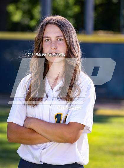 Thumbnail 2 in Oak Ridge (Team & Individual Photos) photogallery.