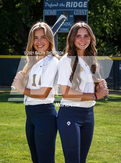 Thumbnail 2 in Oak Ridge (Team & Individual Photos) photogallery.