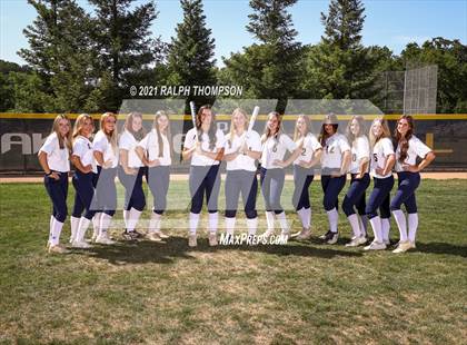 Thumbnail 1 in Oak Ridge (Team & Individual Photos) photogallery.