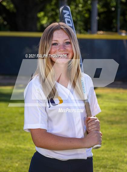 Thumbnail 1 in Oak Ridge (Team & Individual Photos) photogallery.