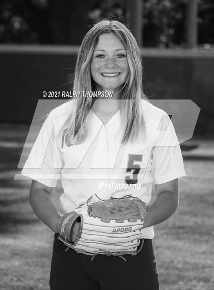 Thumbnail 1 in Oak Ridge (Team & Individual Photos) photogallery.