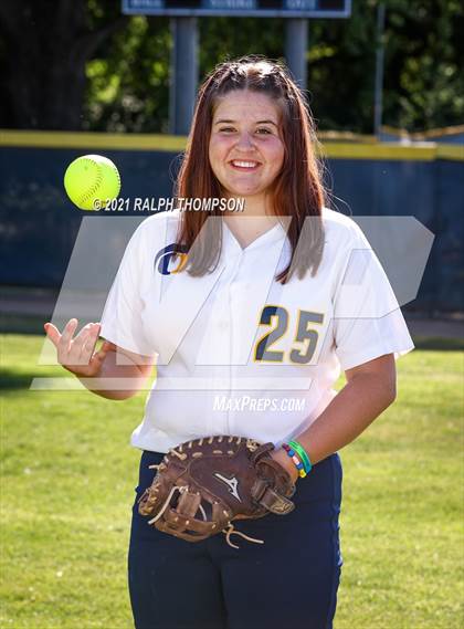 Thumbnail 1 in Oak Ridge (Team & Individual Photos) photogallery.