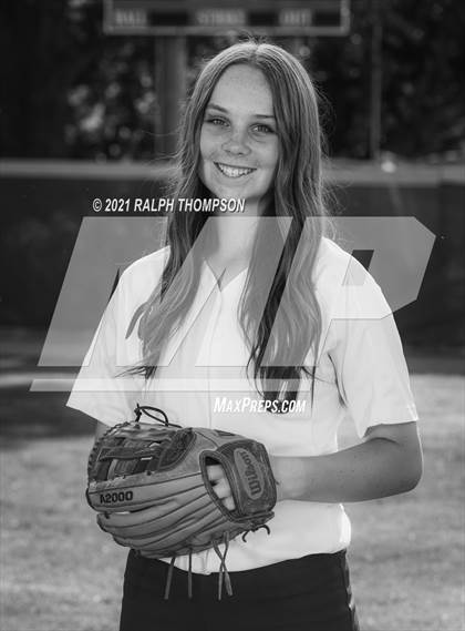 Thumbnail 2 in Oak Ridge (Team & Individual Photos) photogallery.
