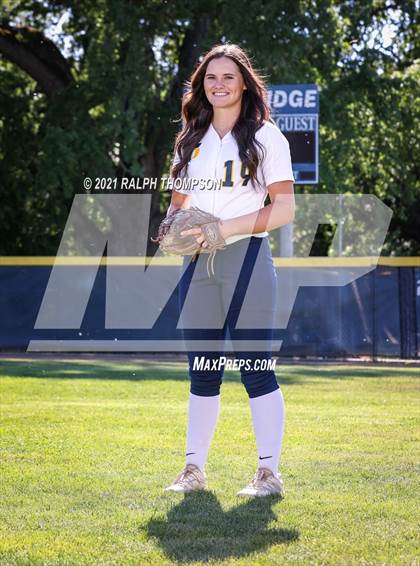 Thumbnail 3 in Oak Ridge (Team & Individual Photos) photogallery.