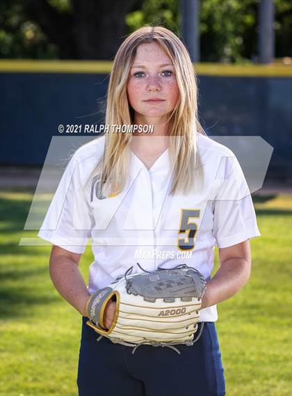 Thumbnail 2 in Oak Ridge (Team & Individual Photos) photogallery.