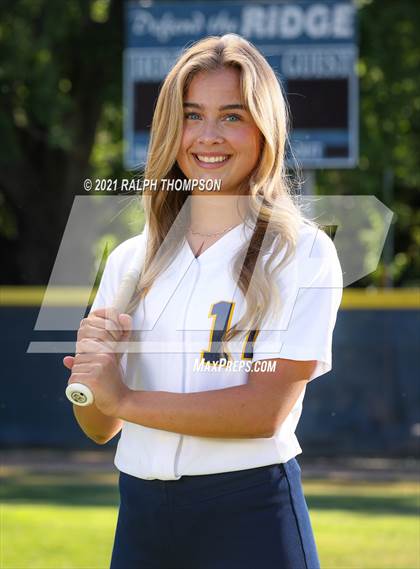Thumbnail 3 in Oak Ridge (Team & Individual Photos) photogallery.