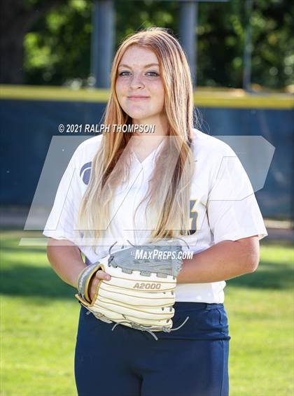 Thumbnail 1 in Oak Ridge (Team & Individual Photos) photogallery.