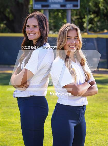 Thumbnail 2 in Oak Ridge (Team & Individual Photos) photogallery.