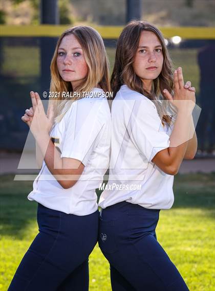 Thumbnail 2 in Oak Ridge (Team & Individual Photos) photogallery.