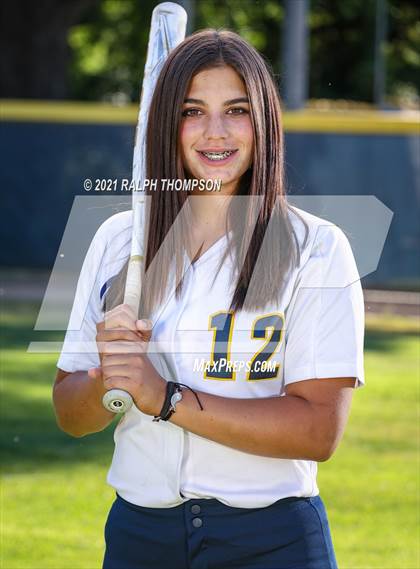 Thumbnail 1 in Oak Ridge (Team & Individual Photos) photogallery.