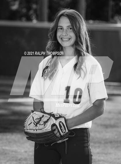 Thumbnail 2 in Oak Ridge (Team & Individual Photos) photogallery.