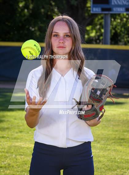 Thumbnail 2 in Oak Ridge (Team & Individual Photos) photogallery.