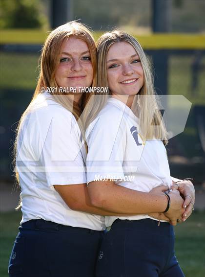Thumbnail 1 in Oak Ridge (Team & Individual Photos) photogallery.