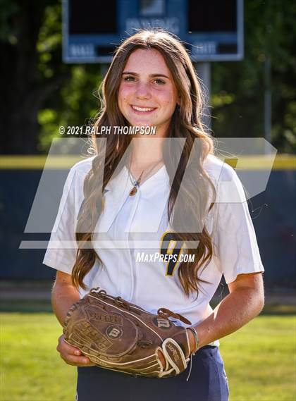 Thumbnail 3 in Oak Ridge (Team & Individual Photos) photogallery.