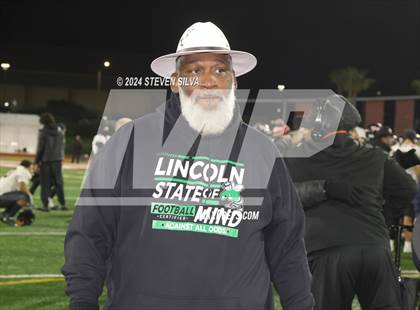 Thumbnail 2 in Lincoln vs. Pittsburg (CIF State Division 1-AA Final) photogallery.