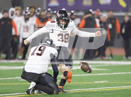 Thumbnail 2 in Lincoln vs. Pittsburg (CIF State Division 1-AA Final) photogallery.
