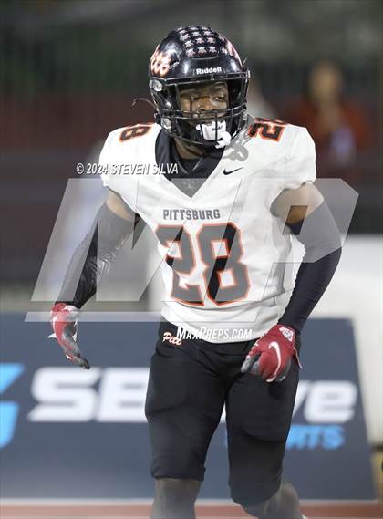 Thumbnail 1 in Lincoln vs. Pittsburg (CIF State Division 1-AA Final) photogallery.