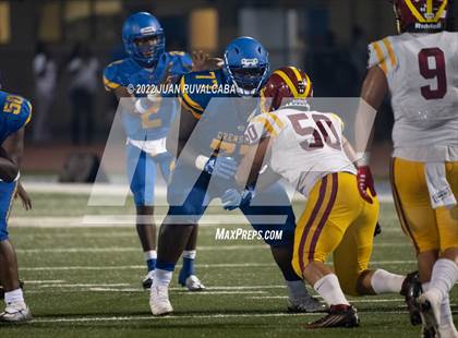 Thumbnail 2 in Roosevelt @ Crenshaw photogallery.